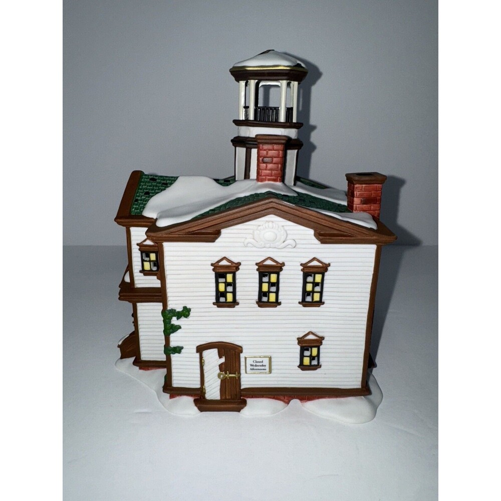 Dept 56 New England Village  "Woodbridge Townhall" Christmas Village 56.56670 - Picture 3 of 12